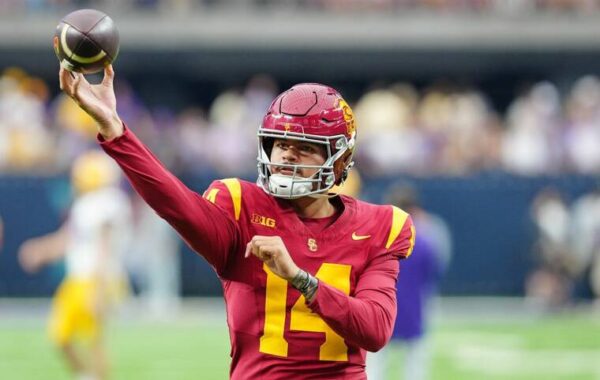 Maiava set to become 1st Polynesian starting quarterback at USC